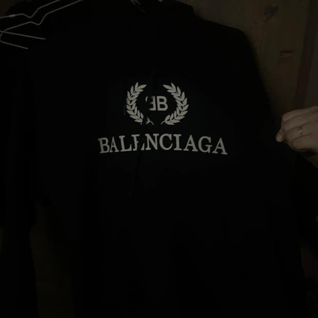 발렌시아가 월계수 로고 후드티 M