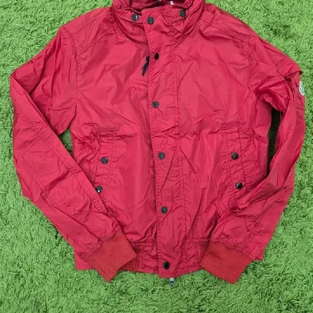 몽클레어 바람막이 M