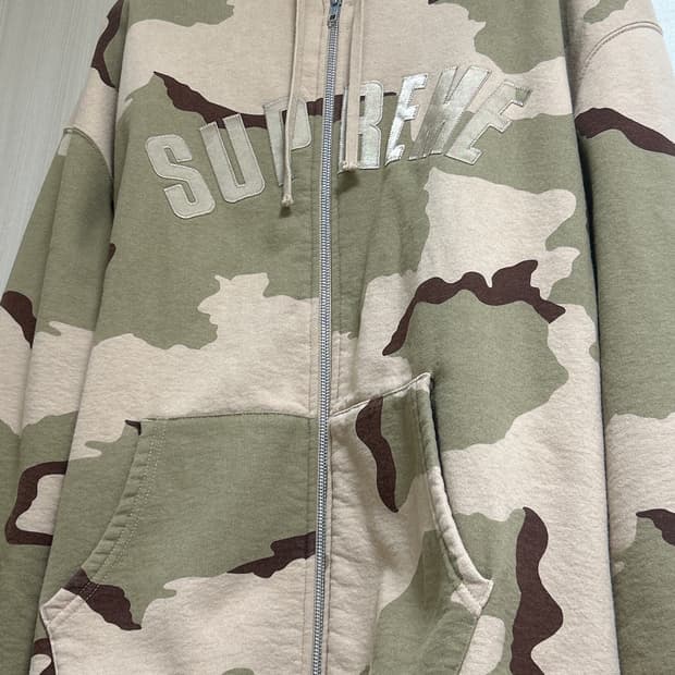 슈프림 아크 써멀 후드집업 데저트 카모 - 24FW