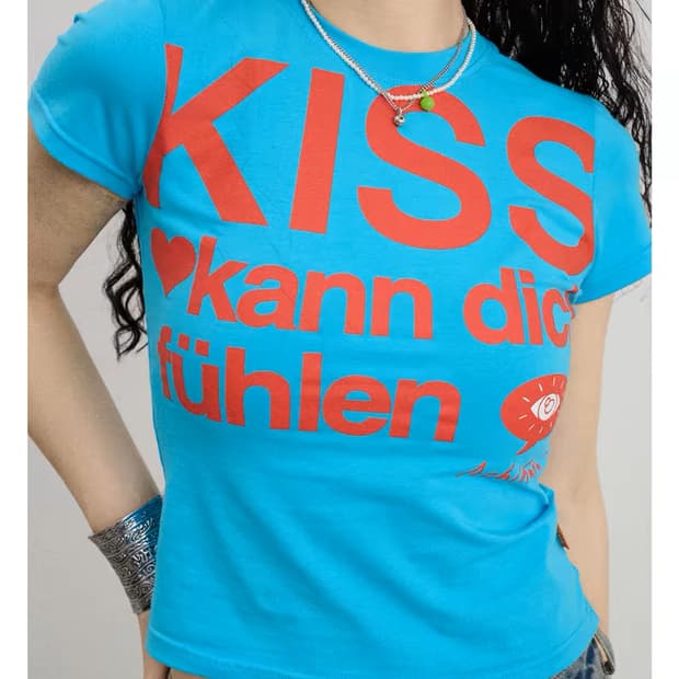 아치하라 kiss 반팔