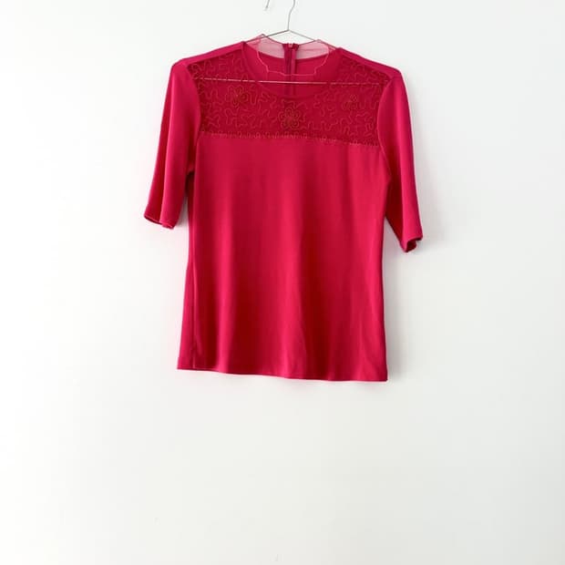 Organza swirl trim tencel top 