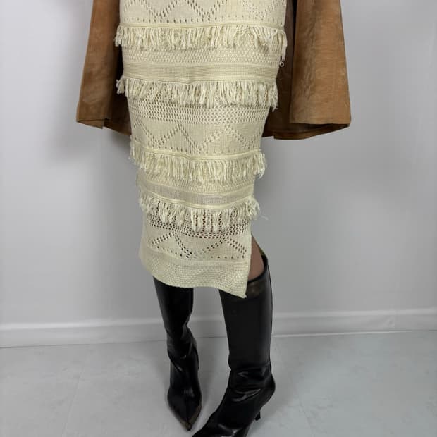 TASSEL LAYERED KNIT MIDI SKIRT