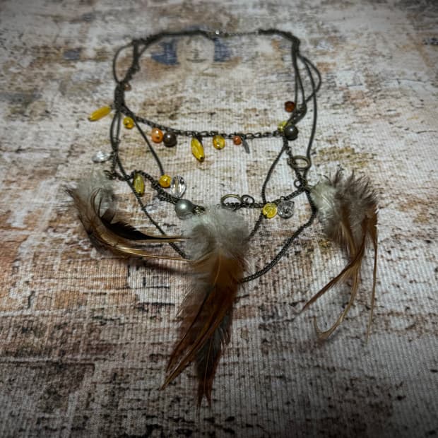 vintage feather necklace