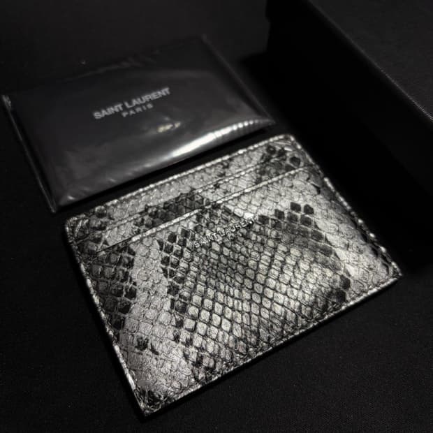 [새상품] 생로랑 파이톤 카드지갑