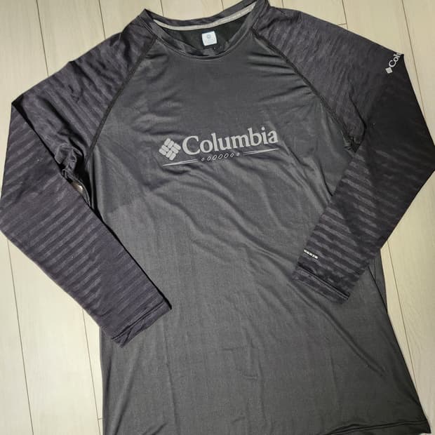 컬럼비아 쿨 베이스레이어 기능성 긴팔티 사이즈L

이너웨어/상의/티셔츠/