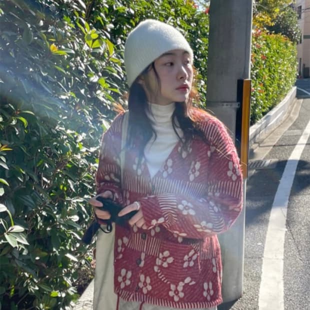 김아홉 9.hope kotatsu red flower cardigan