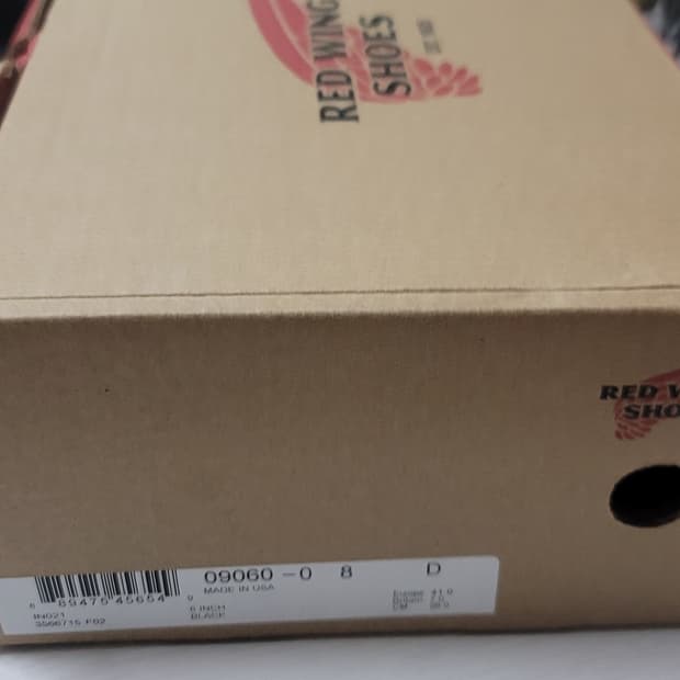 레드윙 9060 신품 260 사이즈