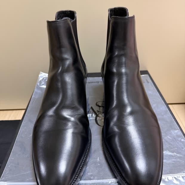 생로랑 와이어트30 첼시부츠 41.5 풀박스