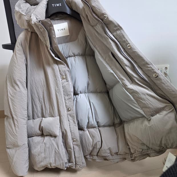 [정품] 타임옴므 24ss 남성 크링클 헝가리구스 패딩 105 size