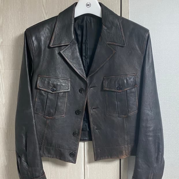 렉토 밀리터리 레더 자켓 m 팝니다