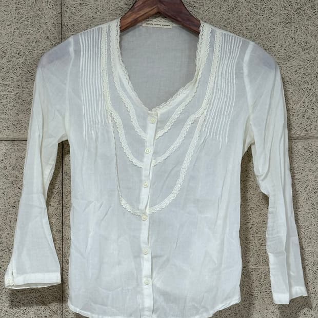 블라우스 아이보리