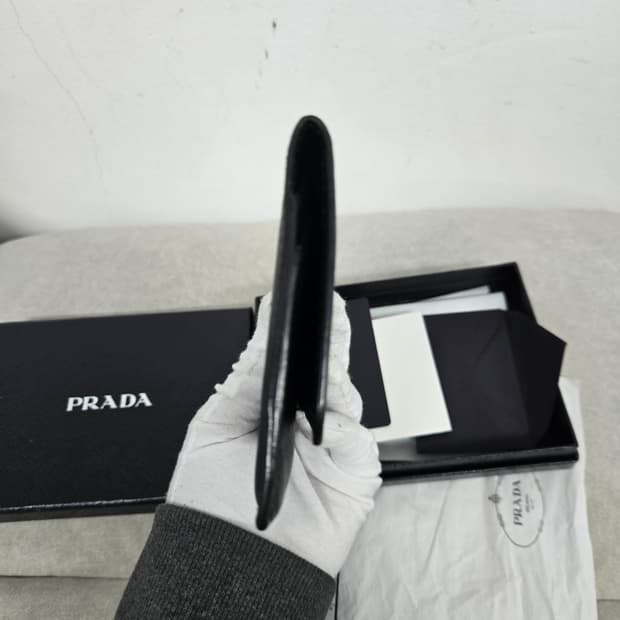 [보증서 정품] 프라다 사피아노 카드 반지갑