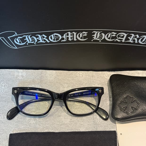 크롬하츠 INSTABUTT 안경 