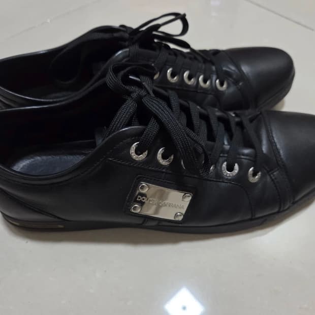 돌체엔가바나 레더 스니커즈