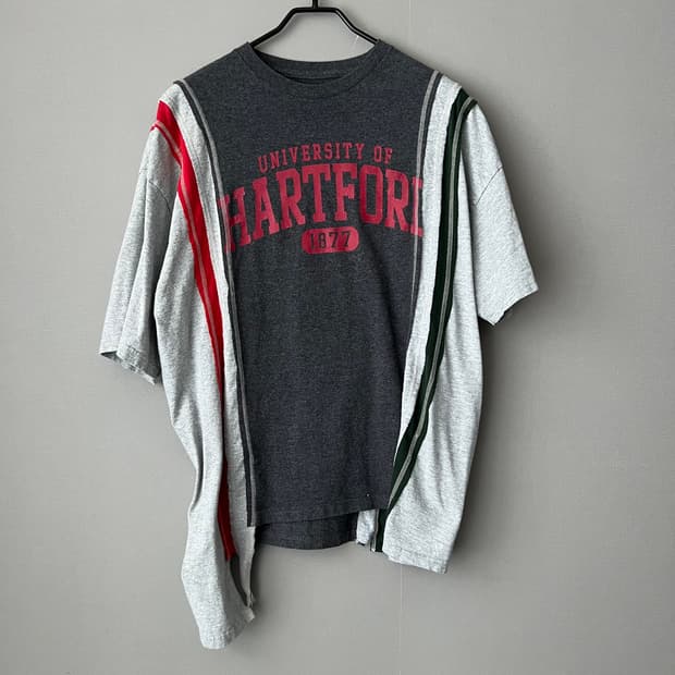 리빌드 바이 니들즈 티셔츠