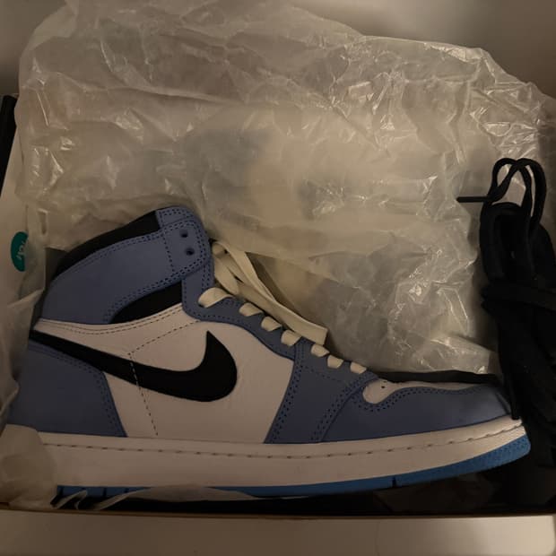  Jordan1레트로 하이 og 유니버시티블루270cm