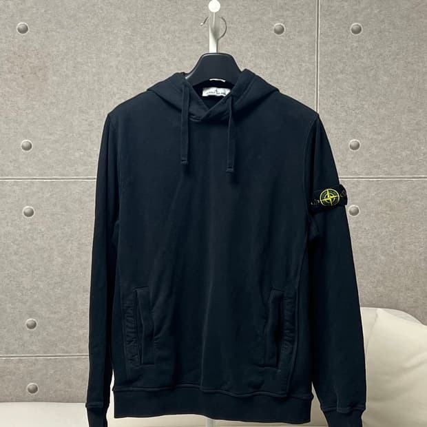 [정품] 25FW / L 스톤아일랜드 브러쉬드 오가닉 후드티 블랙