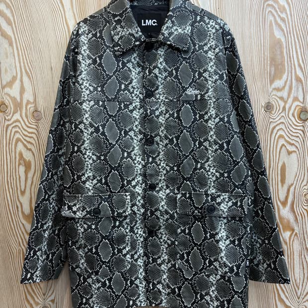 LMC 파이톤 가죽 카 코트