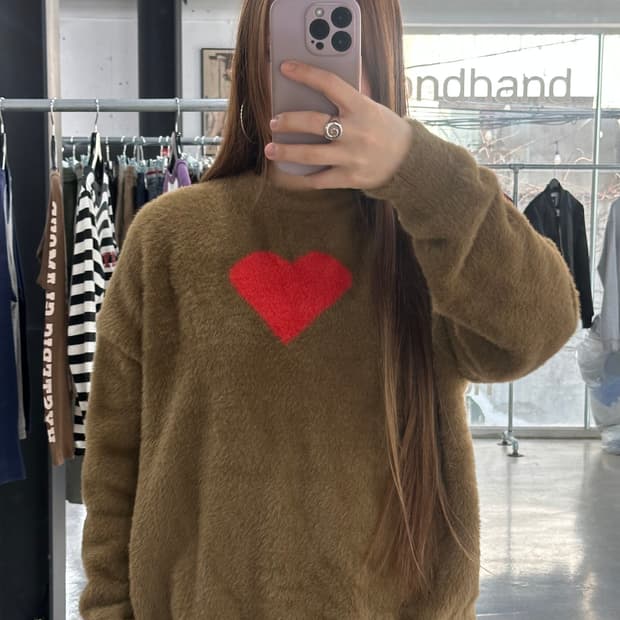 리바이스 하트 모헤어 니트