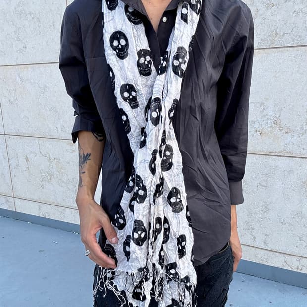“Vintage” Skull Print Scarf