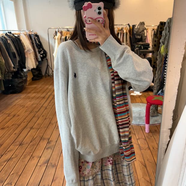 폴로 멜란지 그레이 맨투맨