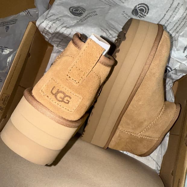 UGG 어그 클래식 울트라 미니 플랫폼 230 체스트넛
