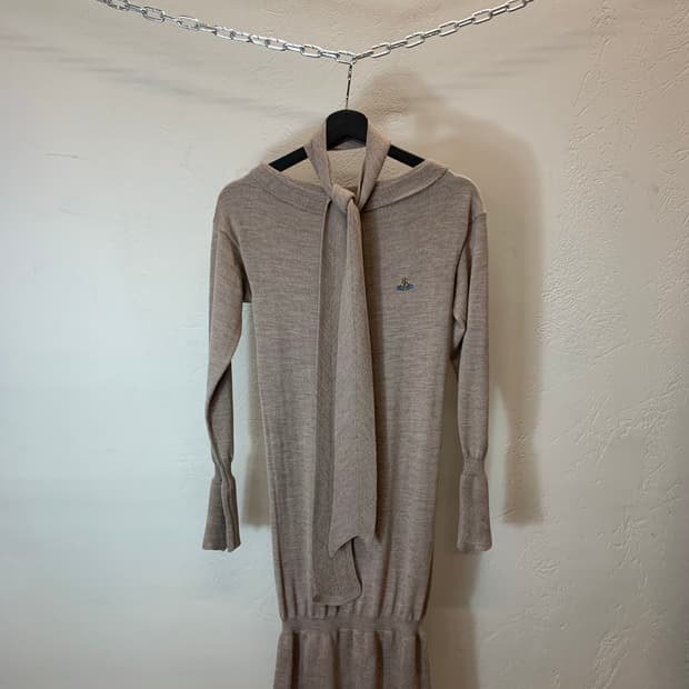 비비안웨스트우드 울 원피스