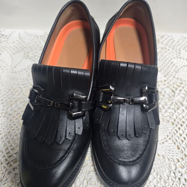 지스튜디오 프린지 테슬 로퍼 235