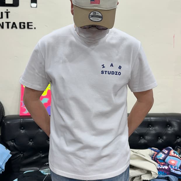 아이앱스튜디오 화이트 반팔셔츠 L