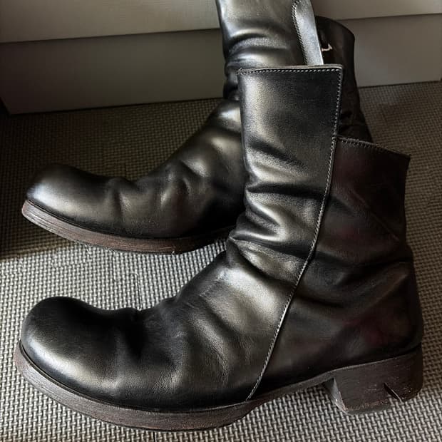 Boris bidjan saberi Boot 1