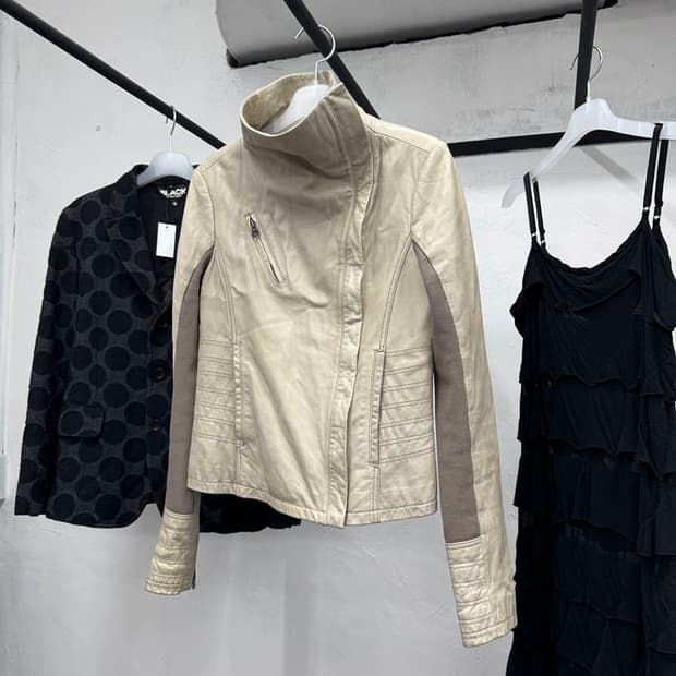 하이넥 레더자켓