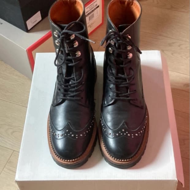 And other stories 워커 230