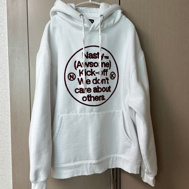 네스티킥 후드티셔츠M