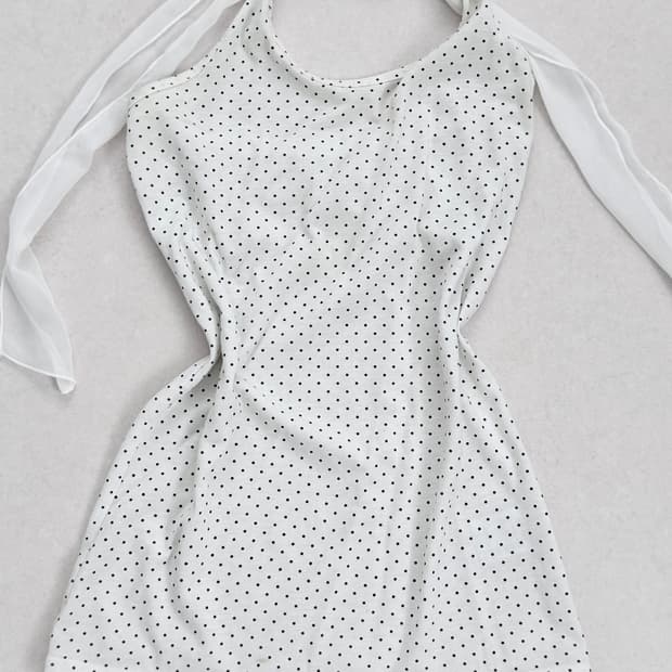 도트 홀터넥 슬리브리스 나시 dot halter sleeveless