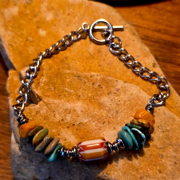 “Dust Trail”써지컬 과 자연의 조화 bracelet