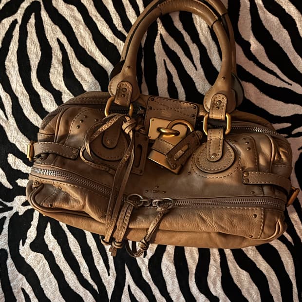 끌로에 패딩턴백