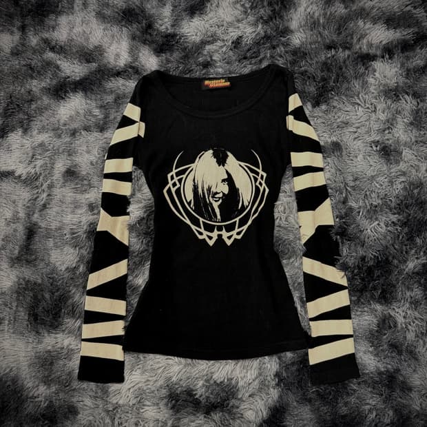 Hysteric Glamour 걸프린팅 롱슬리브