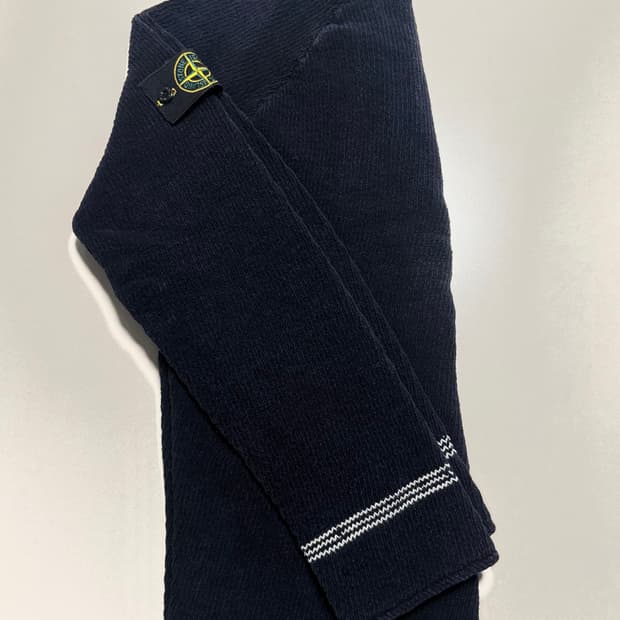스톤아일랜드 네이비 니트 스웨터 2022아카이브 한정판