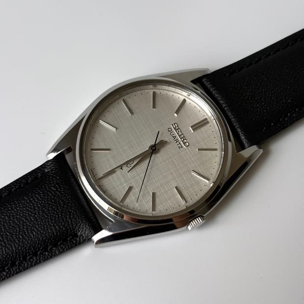 1980s Linen Dial Silver Quartz
