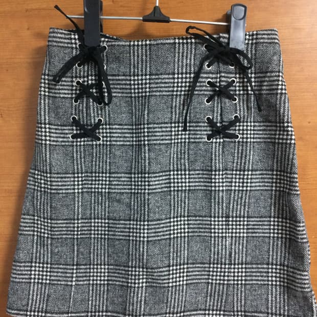 리본 체크 치마