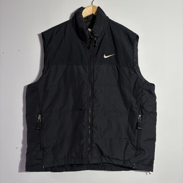 나이키 블랙 패딩 베스트 (무료배송)