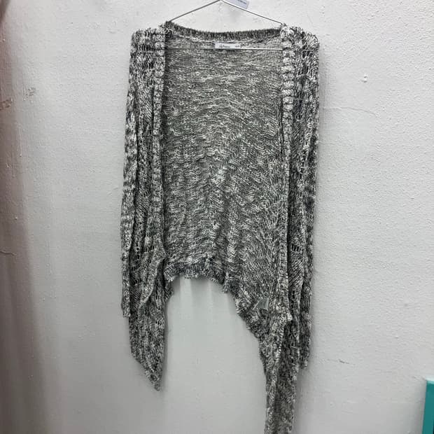 네트 언발가디건