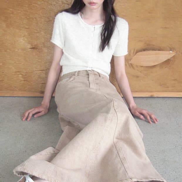 강민경 아비에무아 데님 롱스커트 베이지