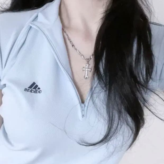 빈티지아디다스 아노깔 뮤트하늘 네이비삼선 고프코어맛 브이넥 반집업 반팔