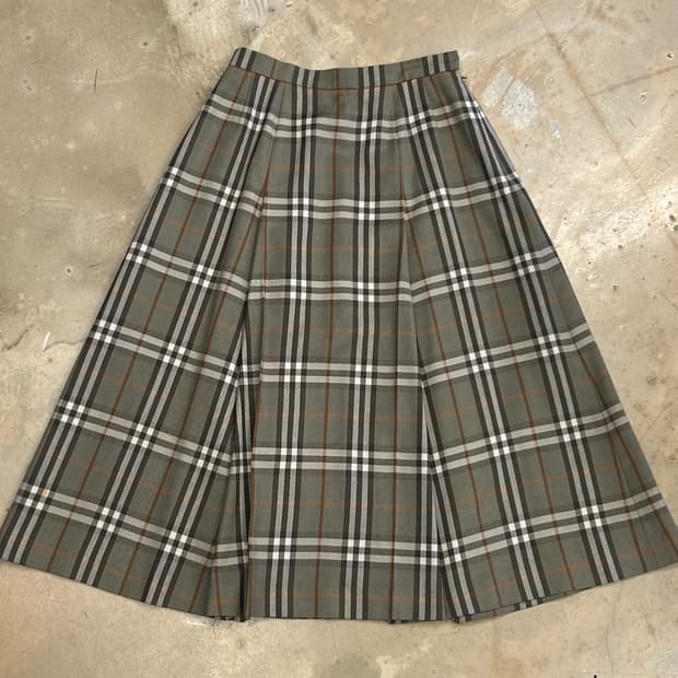 🫶🏻 버버리 롱치마 🫶🏻
