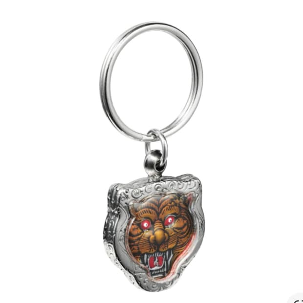 슈프림 타이거 키체인