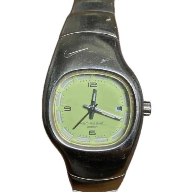 나이키 트라이액스 아머드 아날로그 Triax 시계