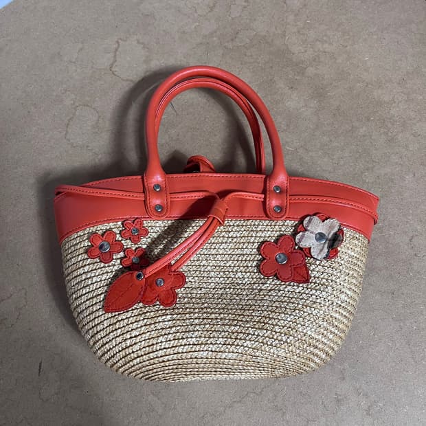 00년대 버버리 런던 스트로우 & 오렌지 레더 플라워 백