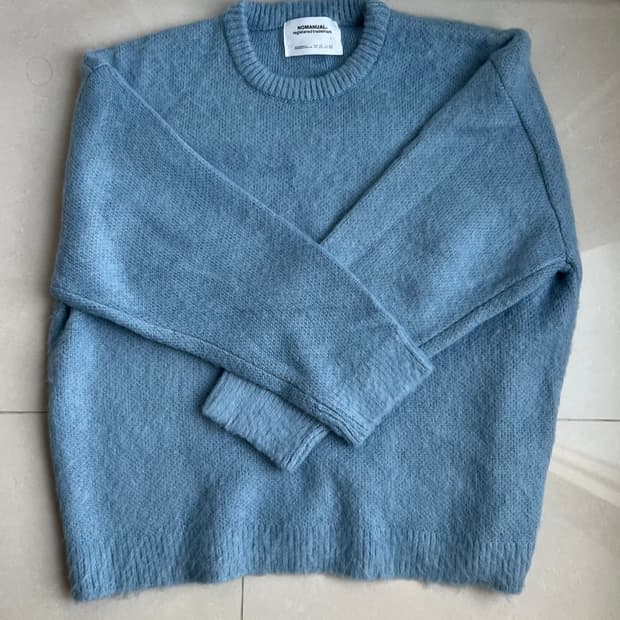 노메뉴얼 니트판매합니다!