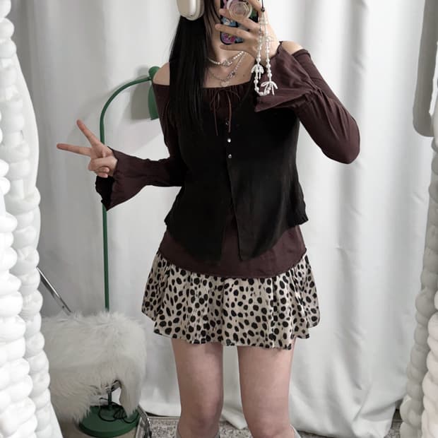 딥 브라운 웨스턴 무드 플리츠 베스트